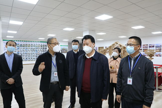 節(jié)前慰問暖人心——省住建廳為我司在防疫和重點工程建設(shè)作出突出貢獻(xiàn)人員送上節(jié)日慰問